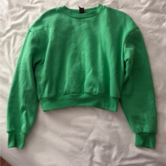 Green Cropped Sweatshirt - Picture 1 of 3